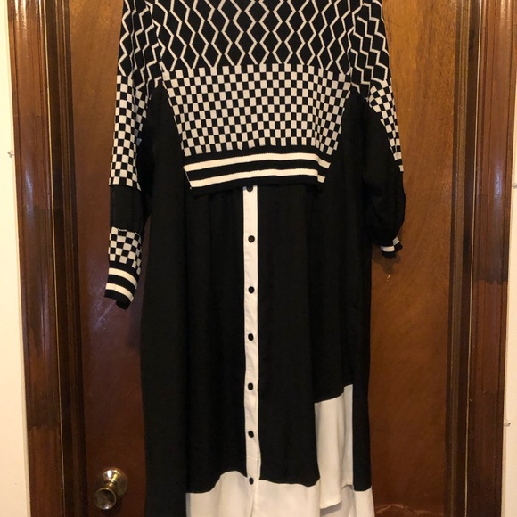 Boutique J Renee Sweater top button flowy dress. - Picture 4 of 12